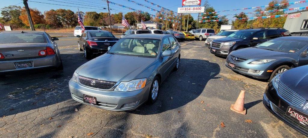 used 2000 Toyota Avalon car, priced at $3,995