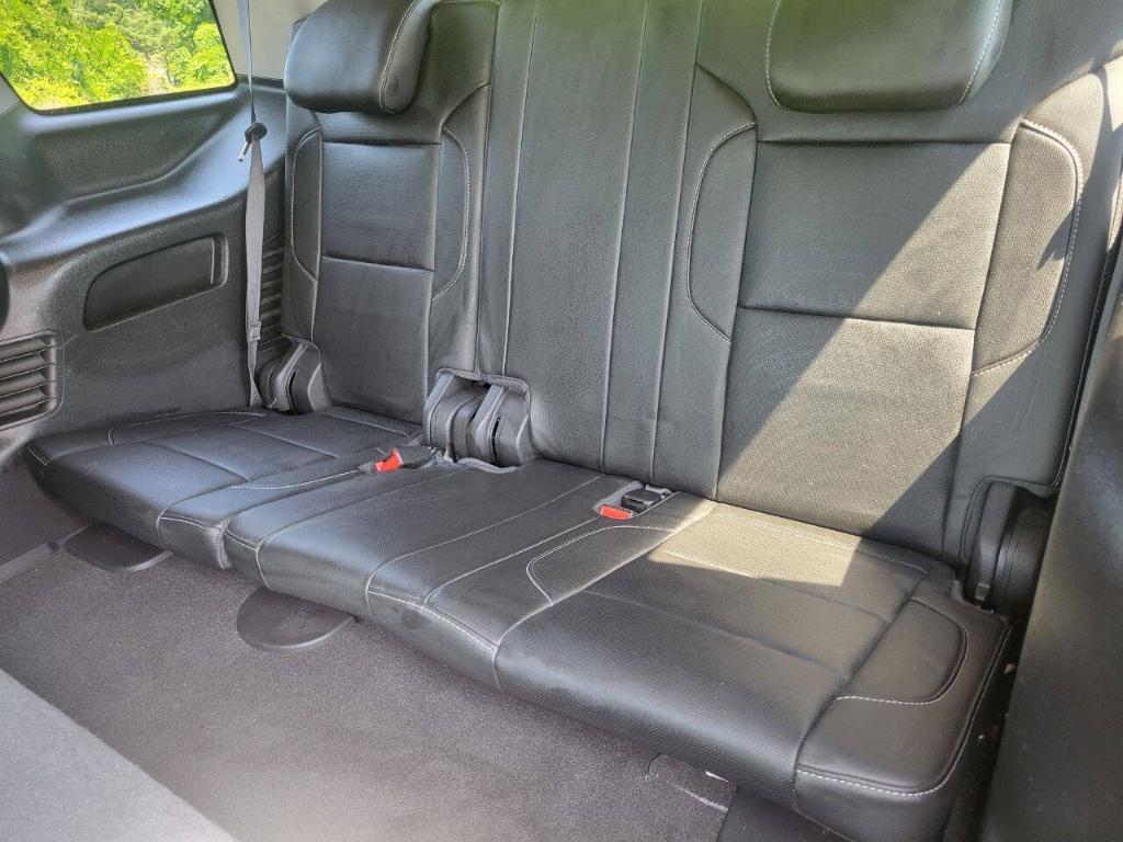 used 2018 GMC Yukon car, priced at $15,995
