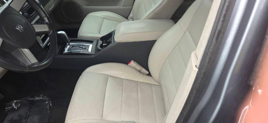 used 2007 Dodge Magnum car, priced at $5,995