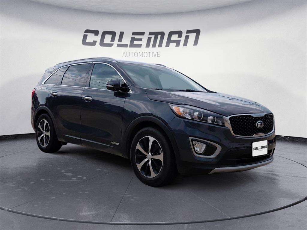 used 2018 Kia Sorento car, priced at $12,642