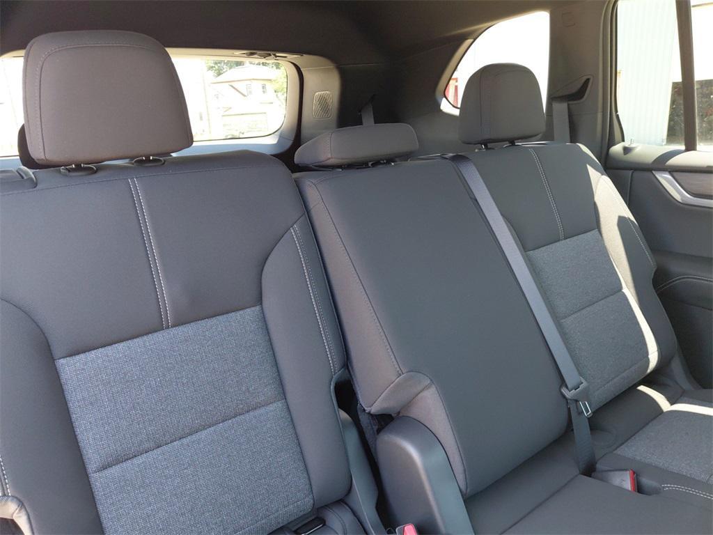 new 2025 GMC Acadia car, priced at $40,179