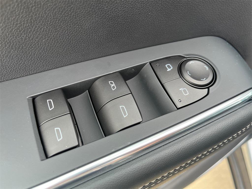 new 2025 GMC Acadia car, priced at $52,060