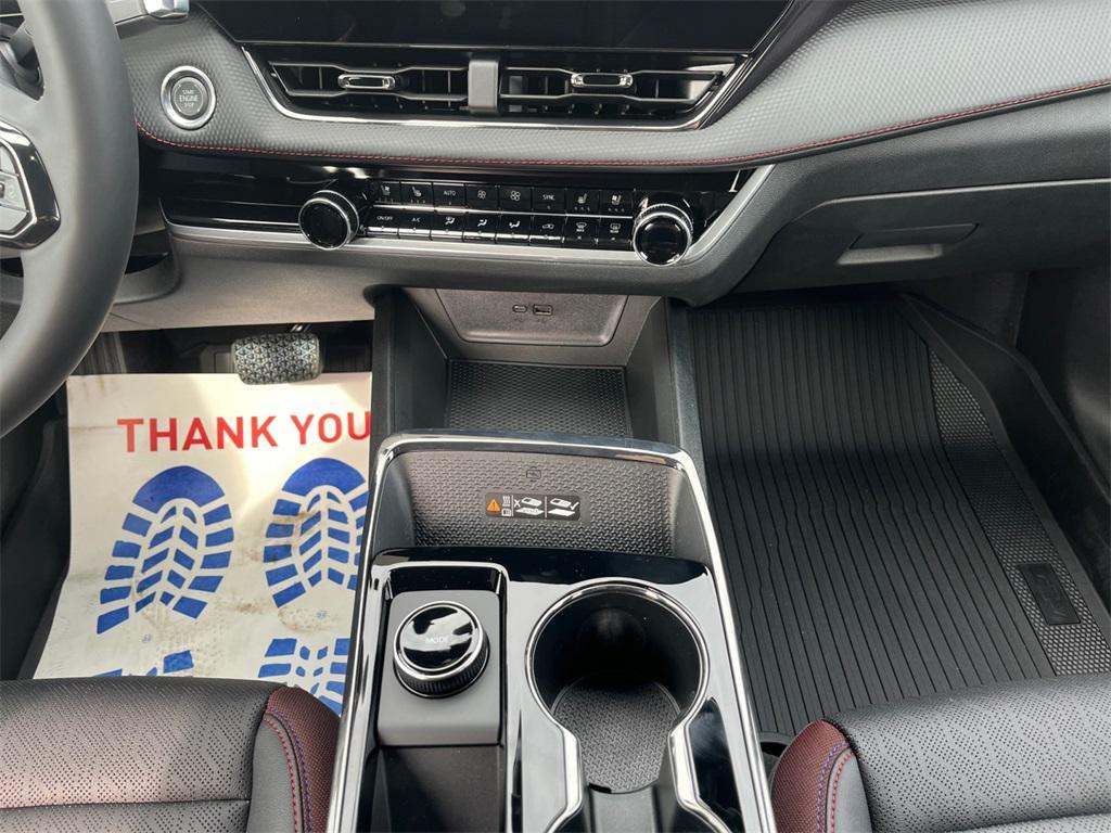 new 2026 Chevrolet Equinox car, priced at $35,844