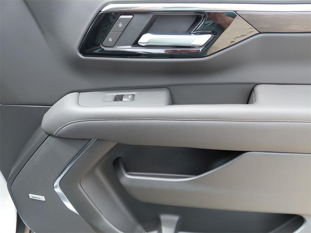 new 2025 Chevrolet Tahoe car, priced at $75,713