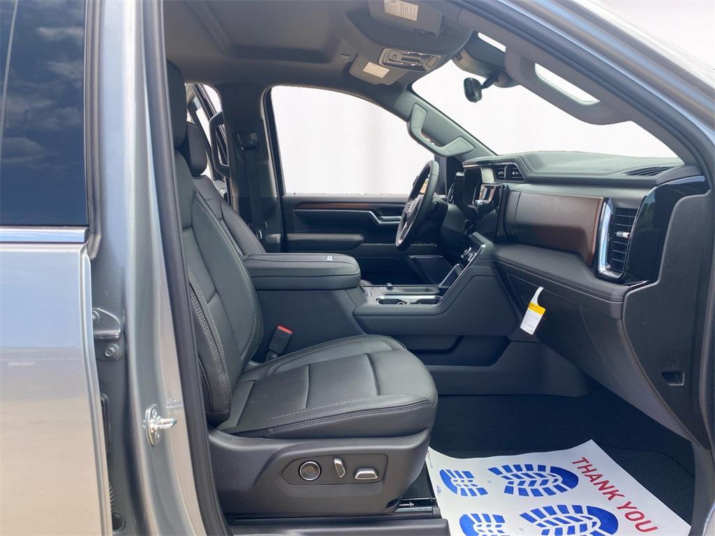 new 2025 GMC Sierra 2500 car, priced at $78,150