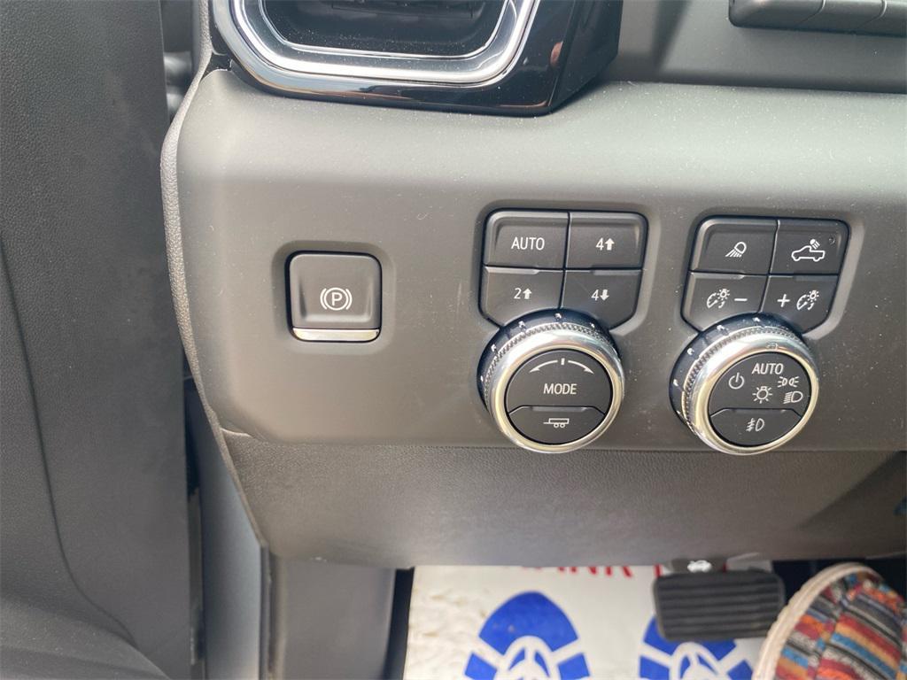 new 2025 GMC Sierra 2500 car, priced at $78,150