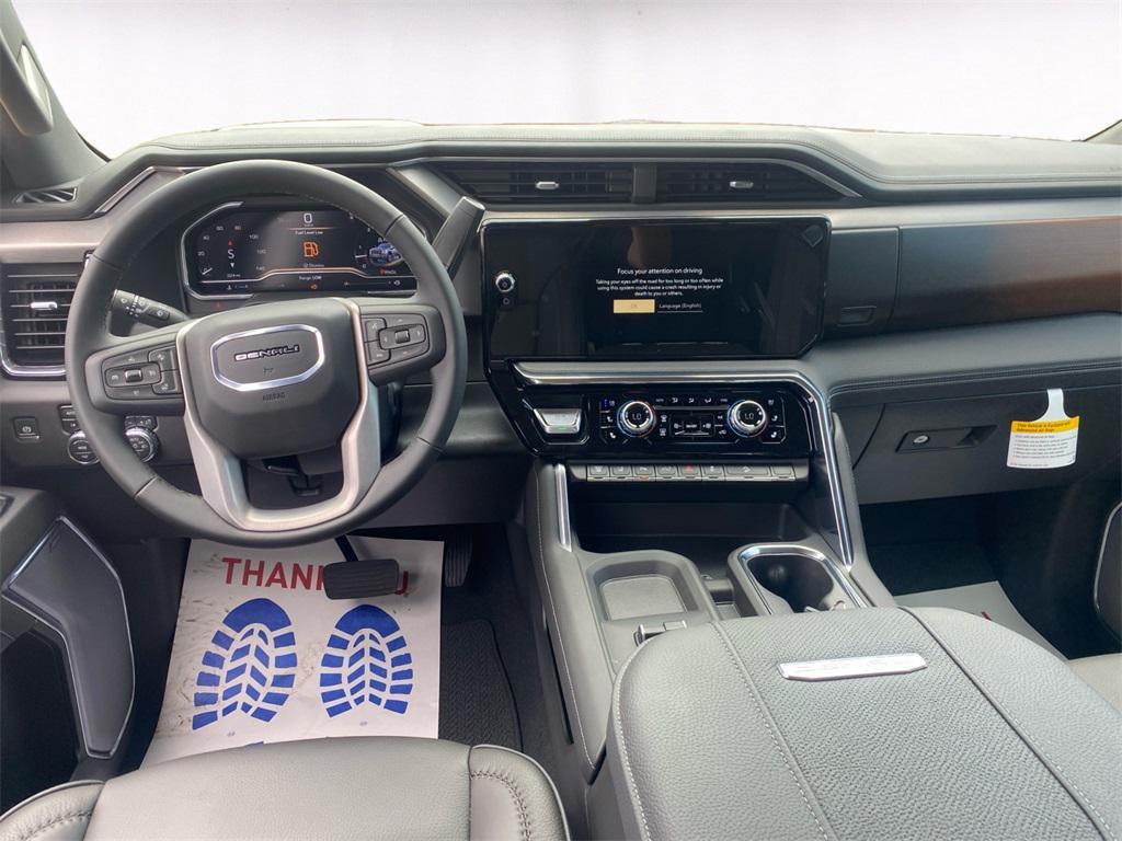 new 2025 GMC Sierra 2500 car, priced at $78,150
