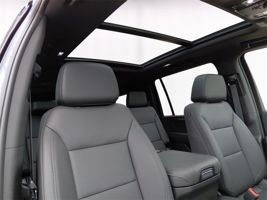 new 2025 Chevrolet Suburban car, priced at $76,342
