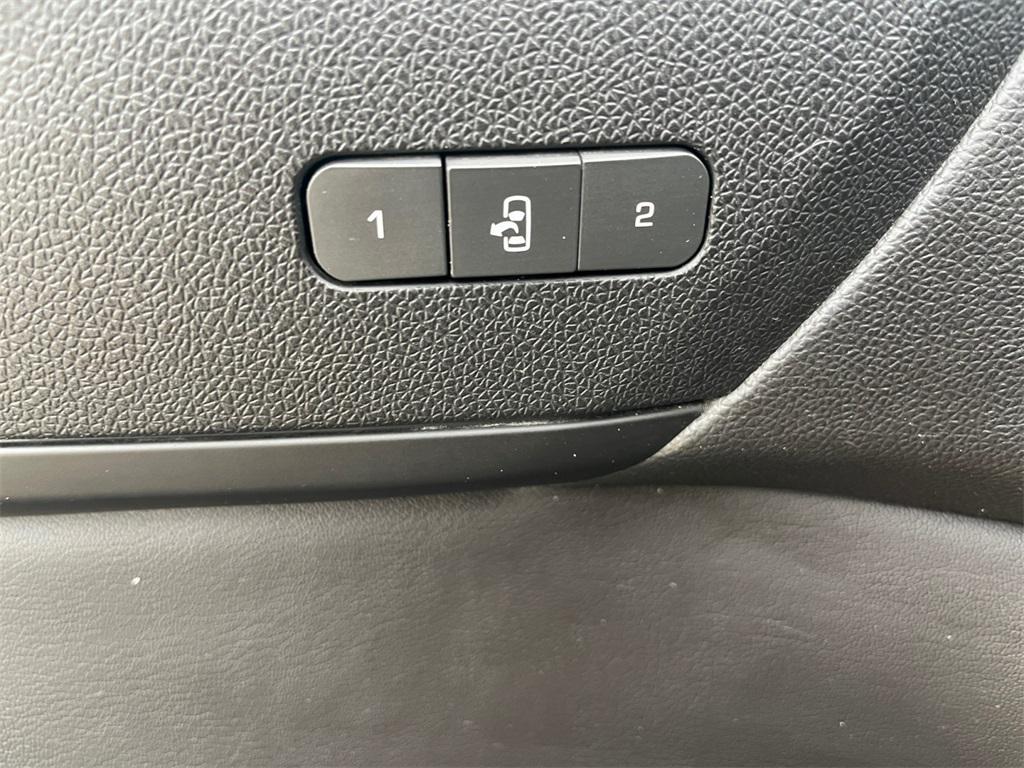 used 2017 Chevrolet Traverse car, priced at $8,392