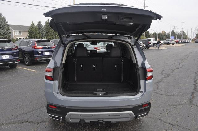 used 2025 Honda Pilot car, priced at $49,980