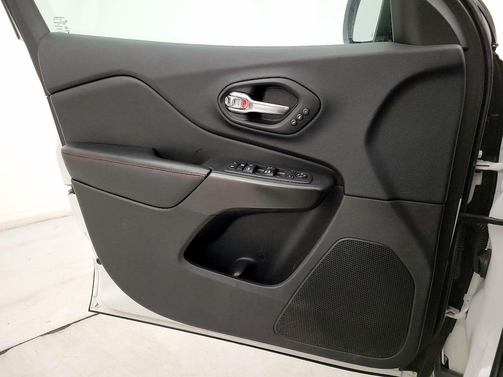used 2019 Jeep Cherokee car, priced at $17,998