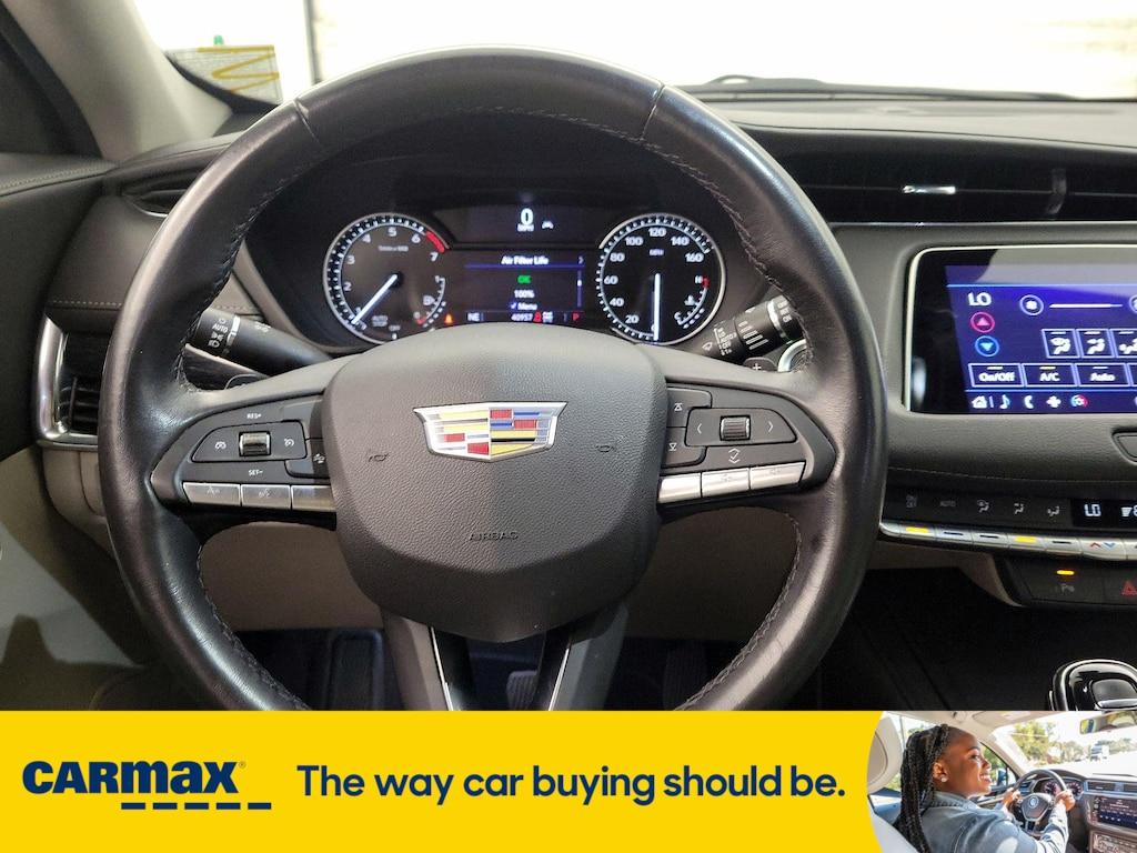 used 2023 Cadillac XT4 car, priced at $27,998