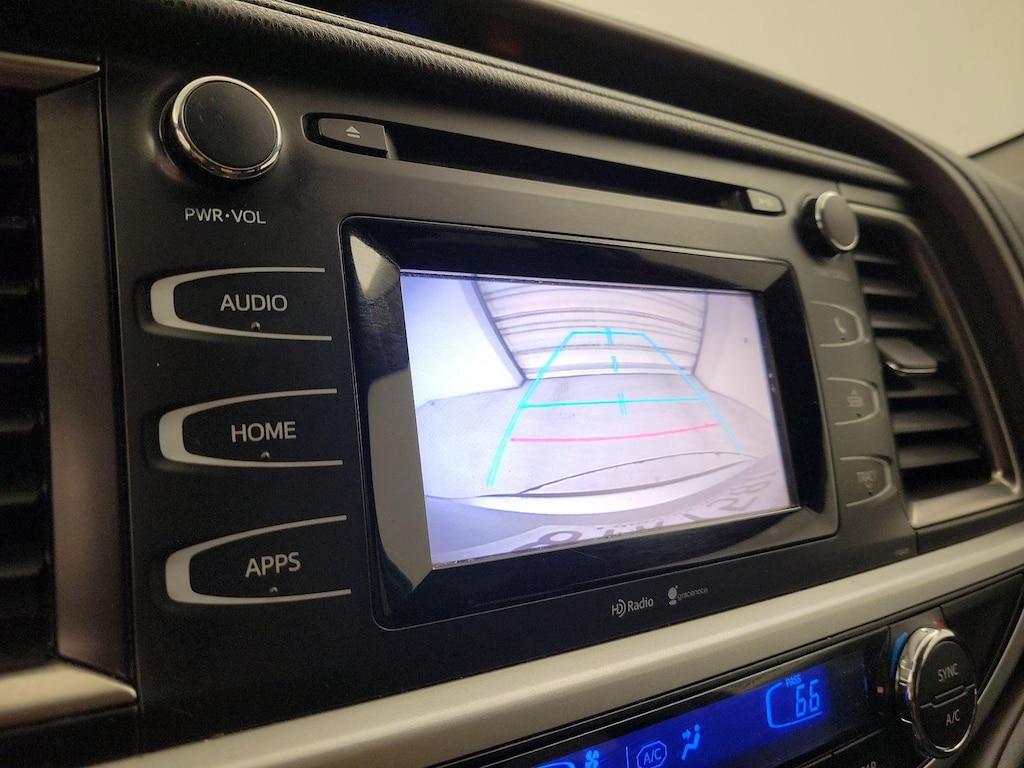 used 2014 Toyota Highlander car, priced at $16,998
