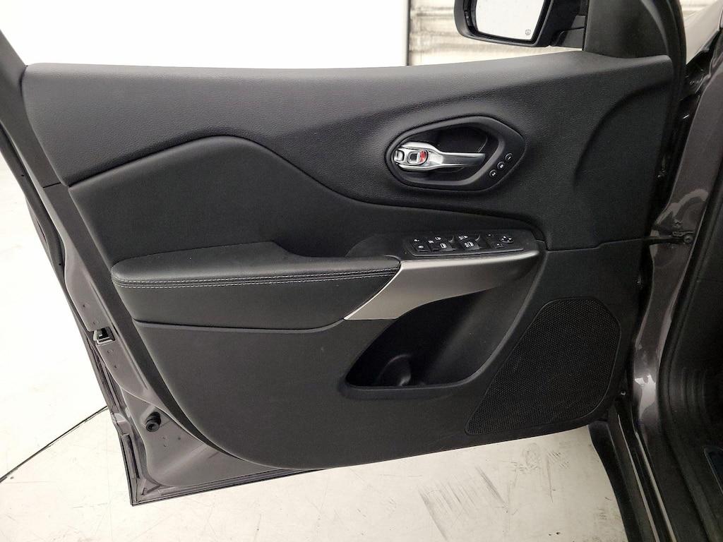 used 2019 Jeep Cherokee car, priced at $20,998