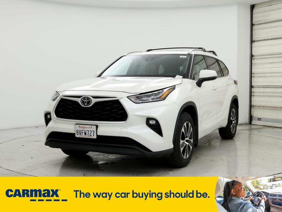 used 2020 Toyota Highlander car, priced at $33,998