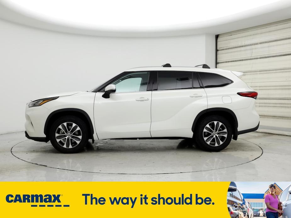 used 2020 Toyota Highlander car, priced at $33,998