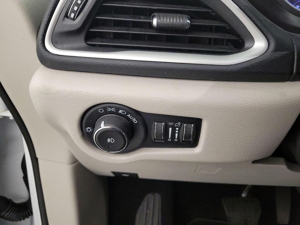 used 2022 Chrysler Pacifica car, priced at $28,998