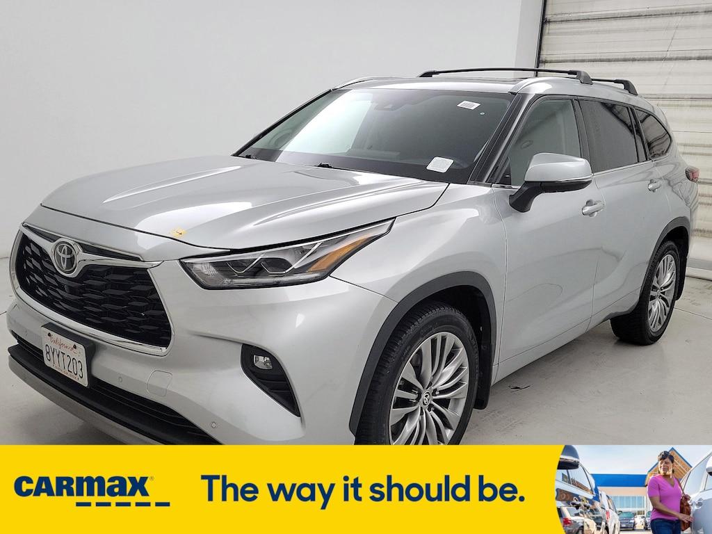 used 2022 Toyota Highlander car, priced at $38,998
