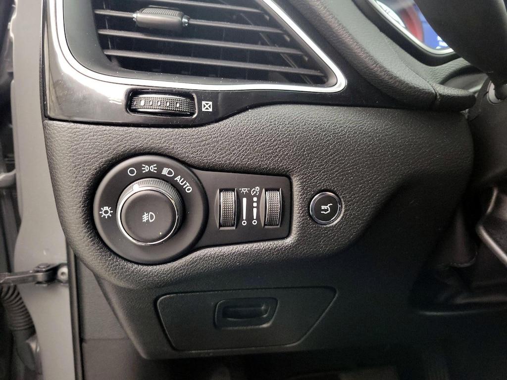 used 2023 Jeep Cherokee car, priced at $27,998