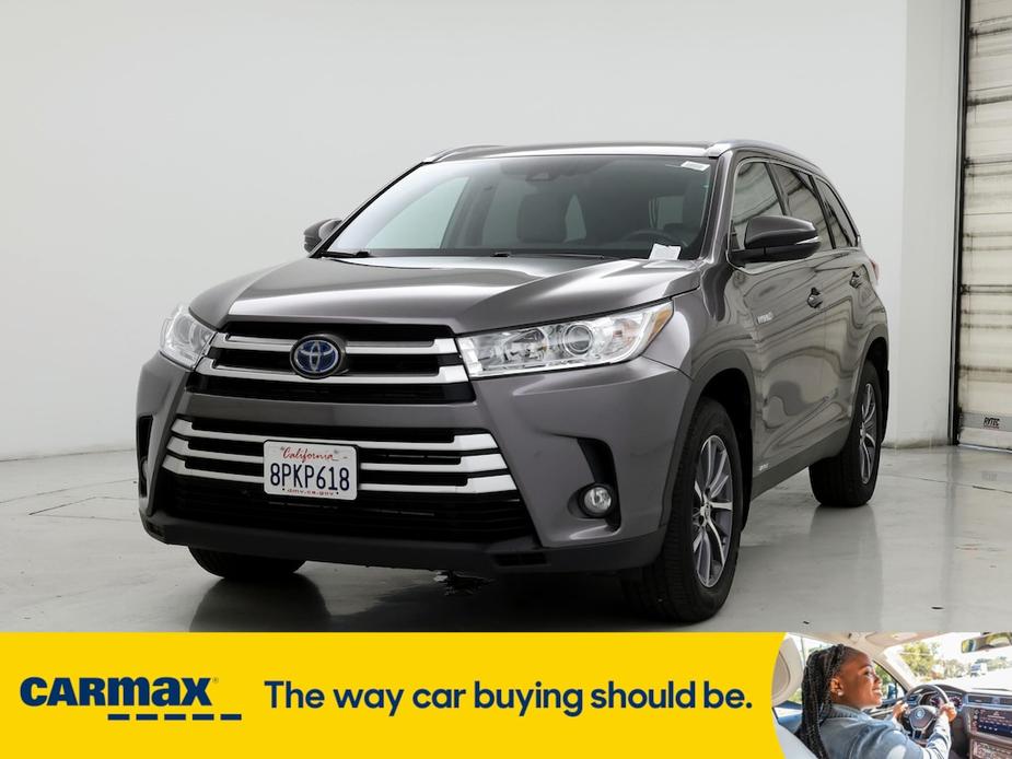 used 2019 Toyota Highlander Hybrid car, priced at $32,998