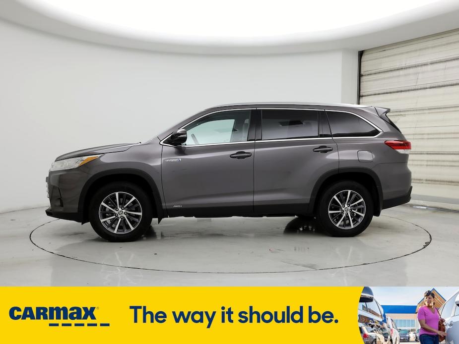 used 2019 Toyota Highlander Hybrid car, priced at $32,998