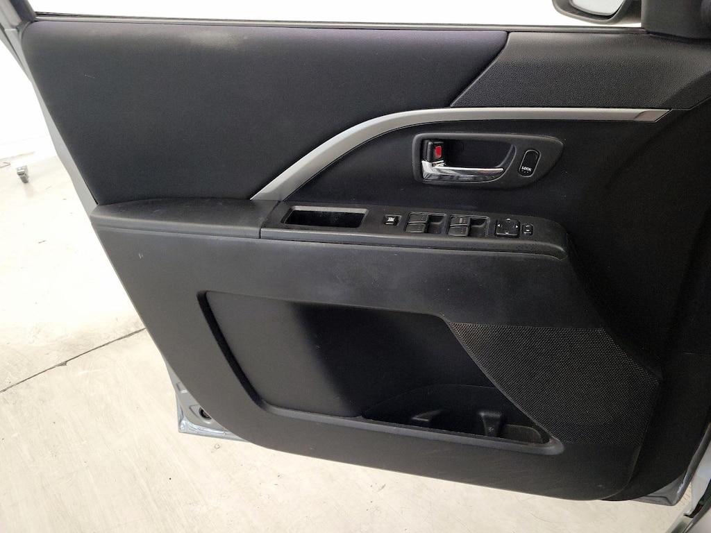 used 2014 Mazda Mazda5 car, priced at $12,599