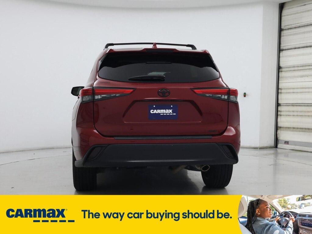 used 2020 Toyota Highlander car, priced at $35,998