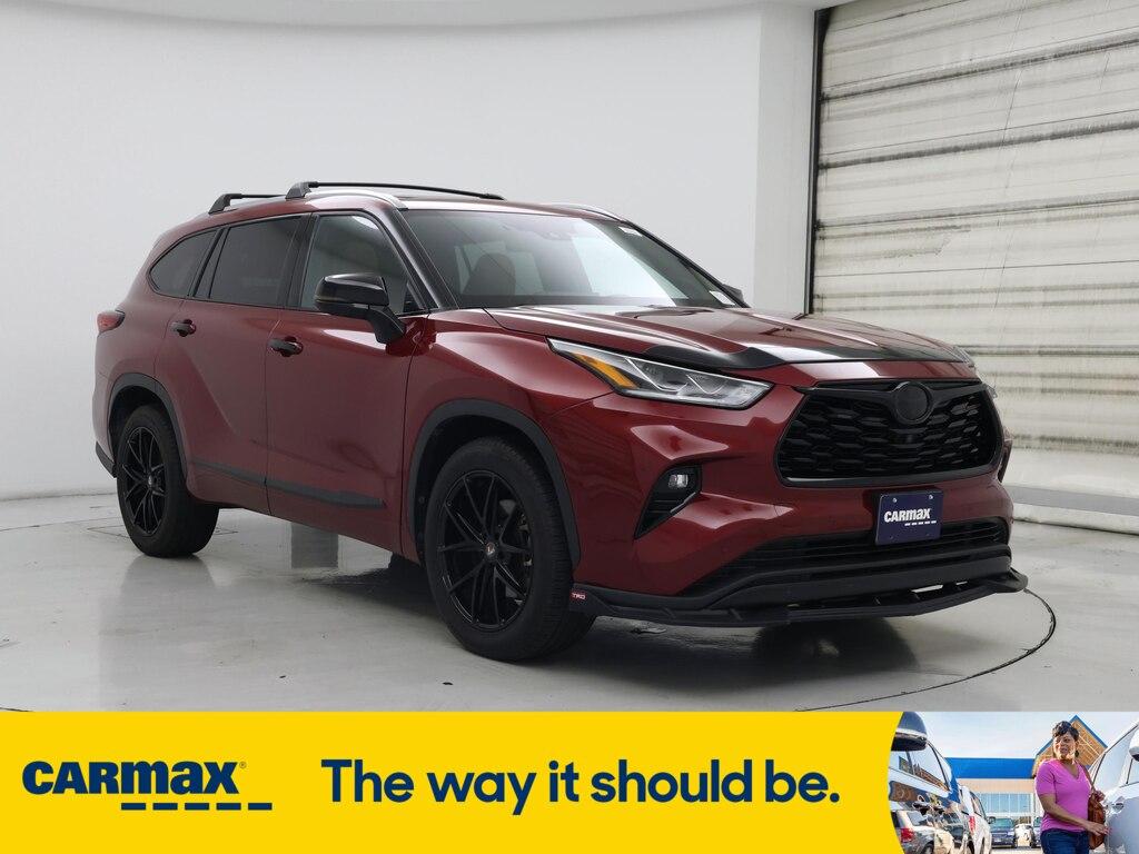 used 2020 Toyota Highlander car, priced at $35,998