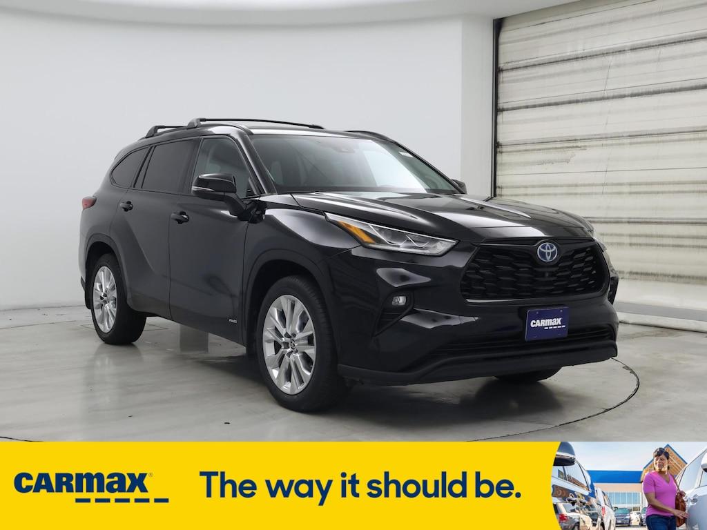 used 2022 Toyota Highlander Hybrid car, priced at $46,998