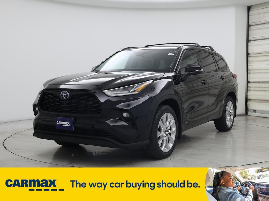 used 2022 Toyota Highlander Hybrid car, priced at $46,998