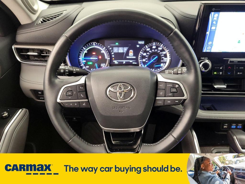 used 2022 Toyota Highlander Hybrid car, priced at $46,998