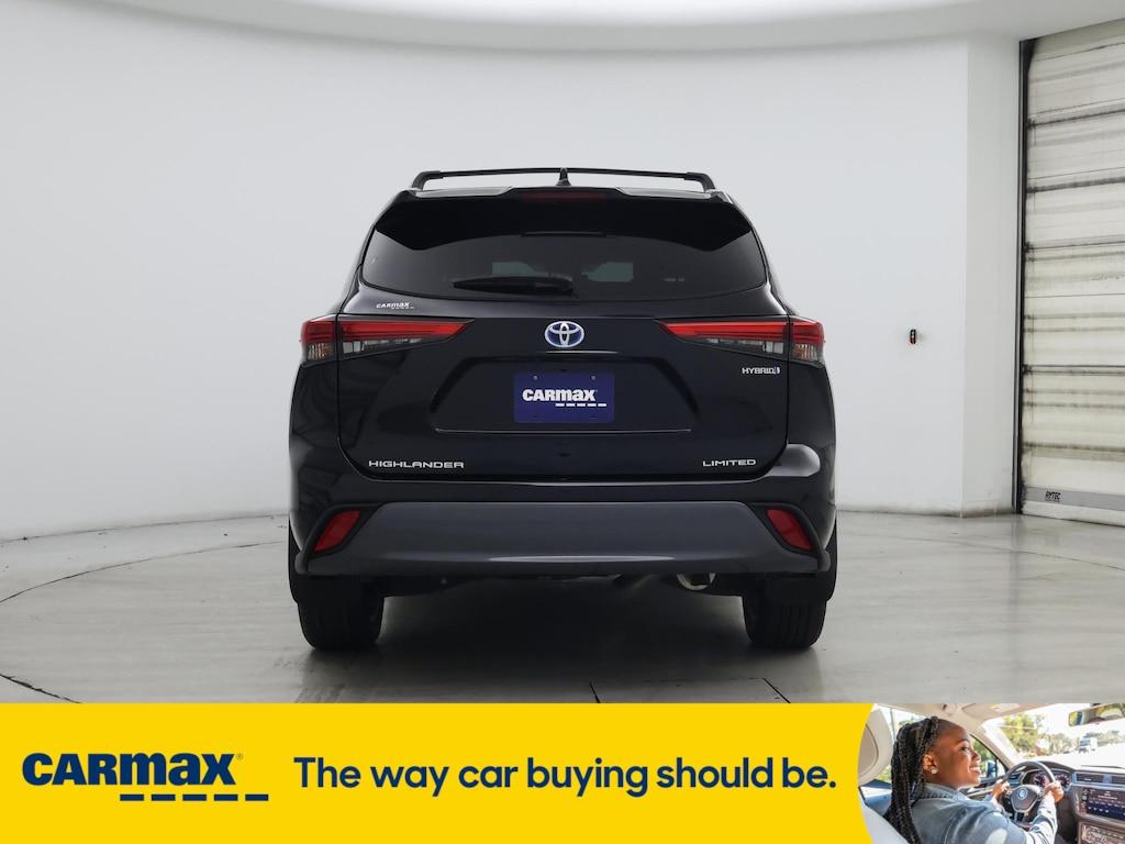 used 2022 Toyota Highlander Hybrid car, priced at $46,998