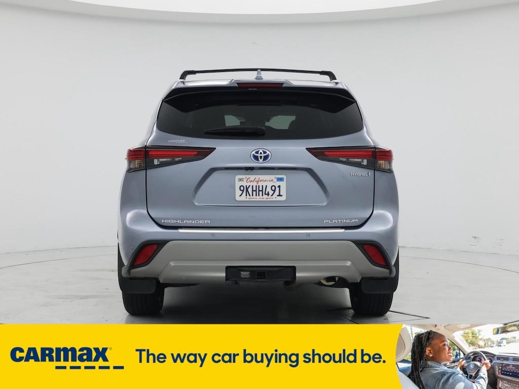 used 2024 Toyota Highlander Hybrid car, priced at $57,998