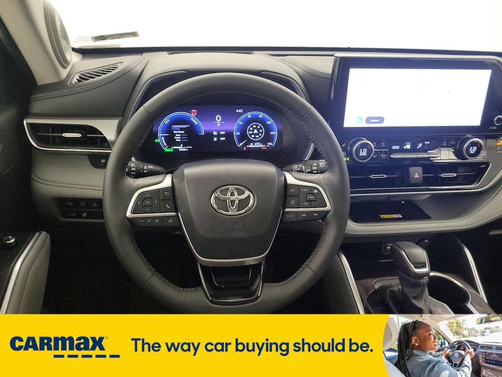 used 2024 Toyota Highlander Hybrid car, priced at $57,998