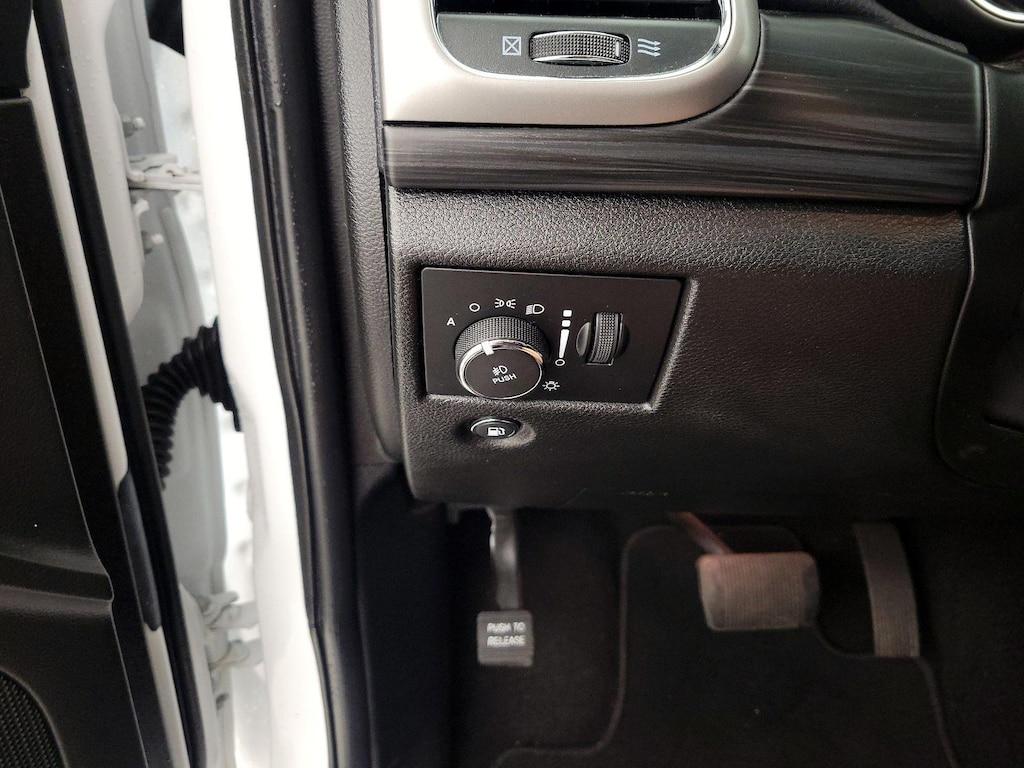 used 2021 Jeep Grand Cherokee car, priced at $23,998