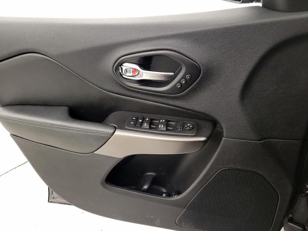 used 2019 Jeep Cherokee car, priced at $18,998