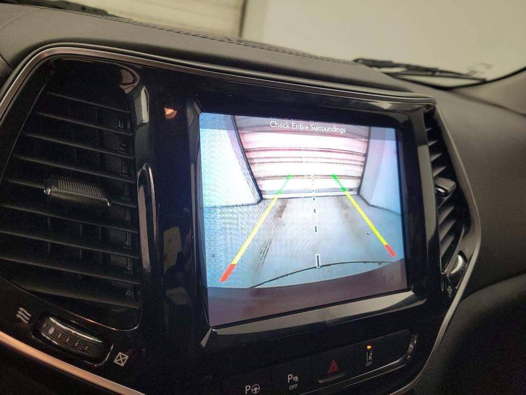 used 2019 Jeep Cherokee car, priced at $18,998