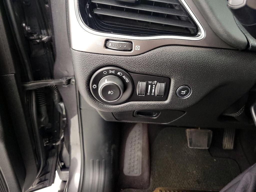 used 2019 Jeep Cherokee car, priced at $18,998