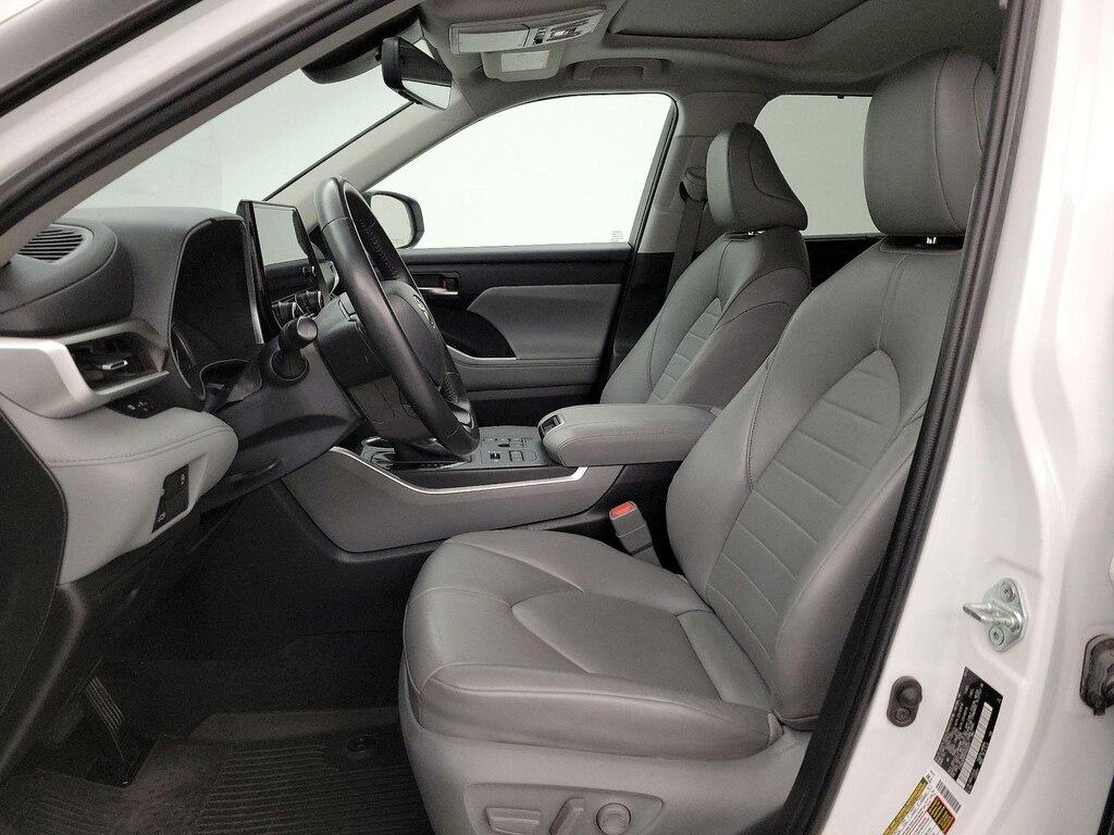 used 2023 Toyota Highlander car, priced at $36,998
