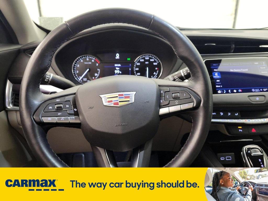 used 2022 Cadillac XT4 car, priced at $26,998