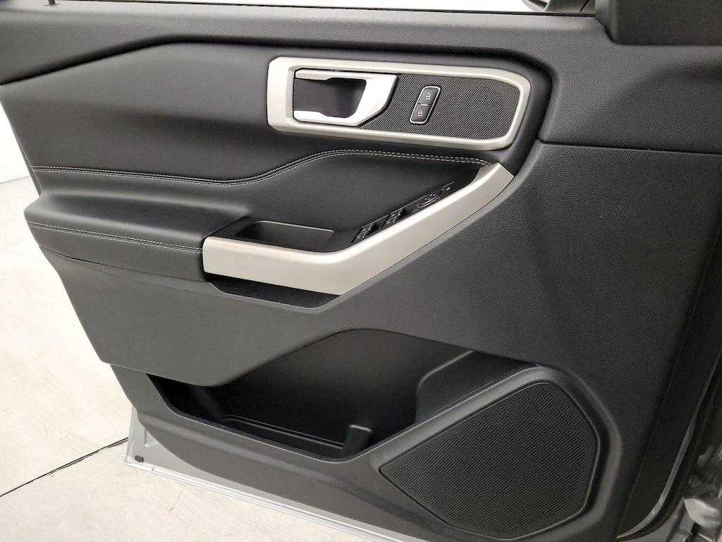 used 2022 Ford Explorer car, priced at $33,998
