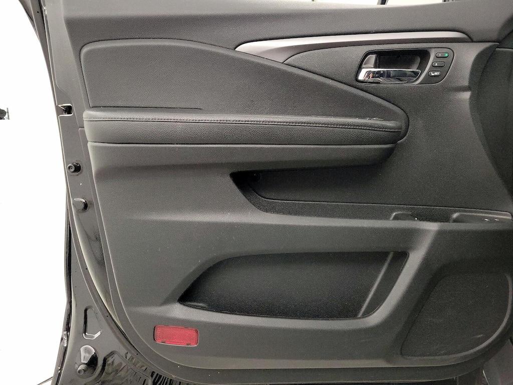used 2019 Honda Pilot car, priced at $28,998