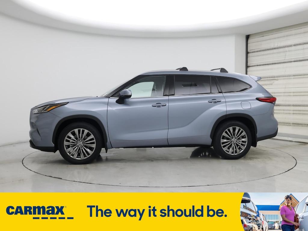 used 2022 Toyota Highlander car, priced at $51,998