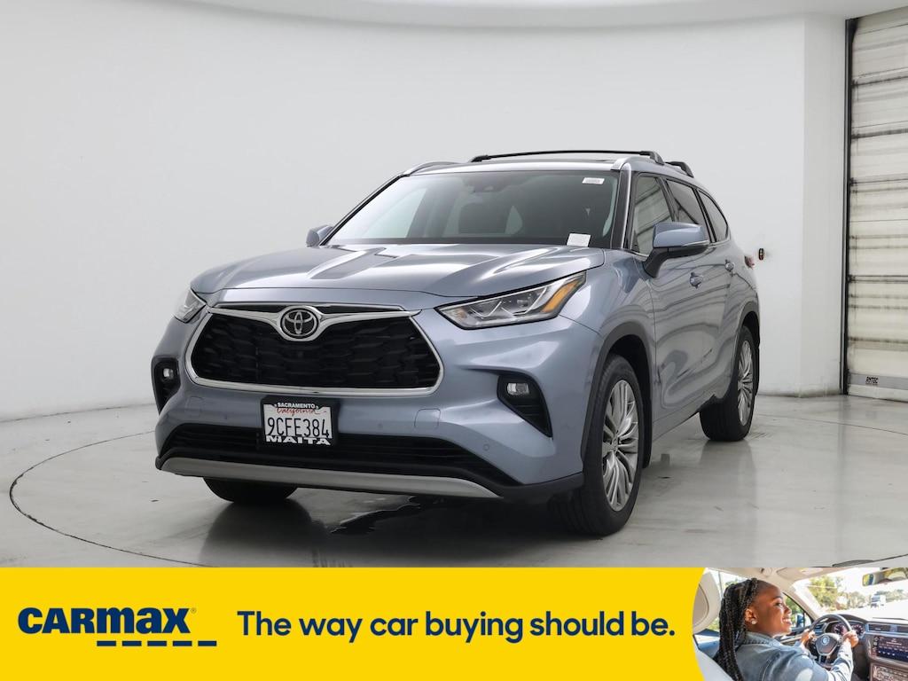 used 2022 Toyota Highlander car, priced at $51,998
