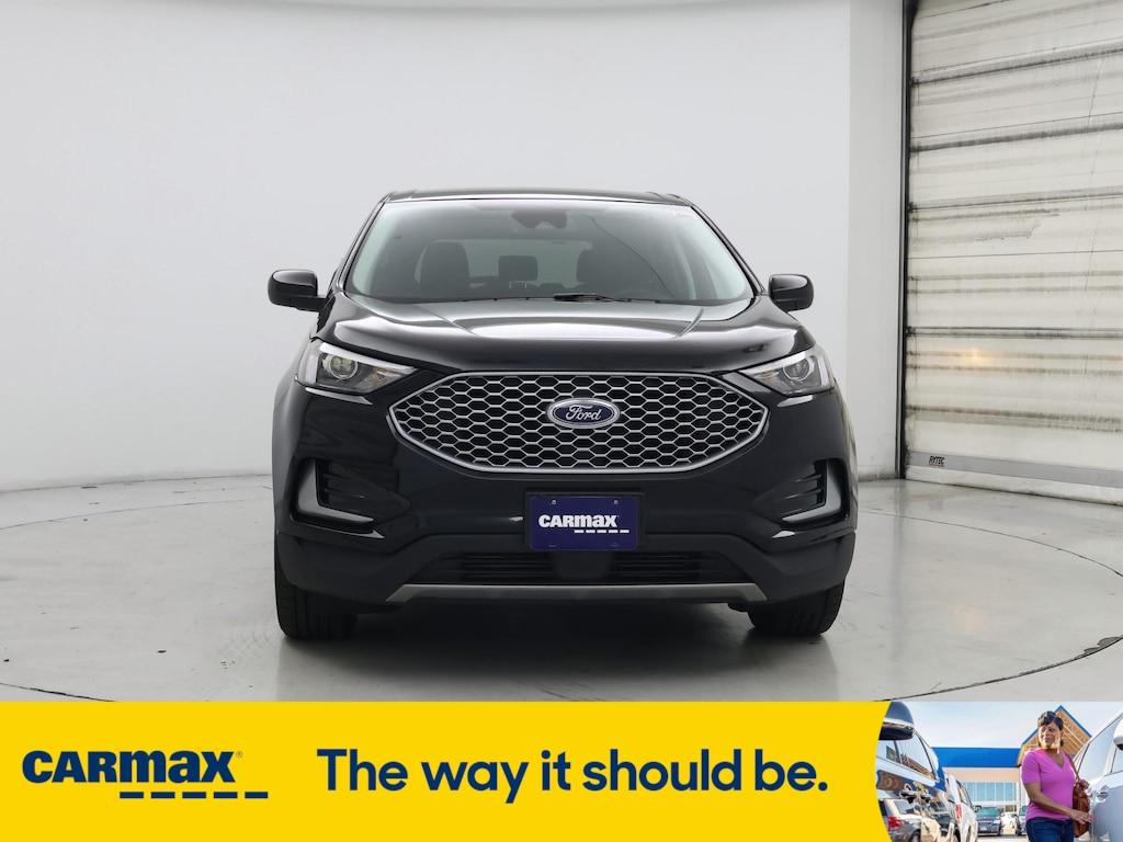 used 2024 Ford Edge car, priced at $27,998
