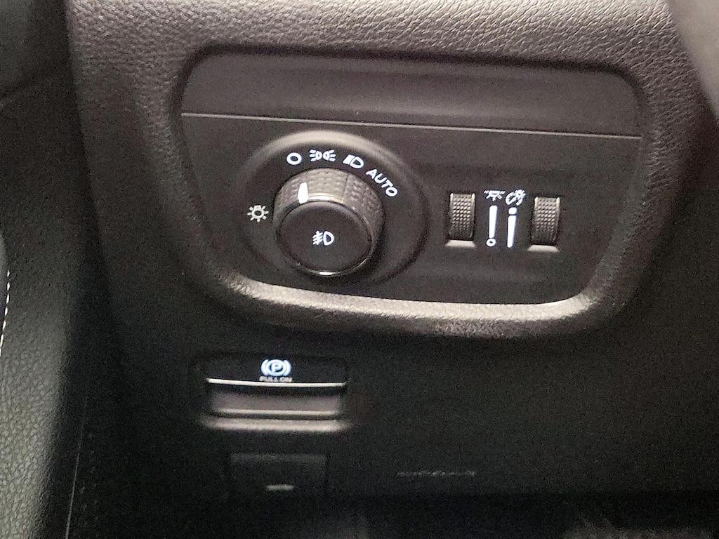 used 2023 Jeep Grand Cherokee L car, priced at $29,998