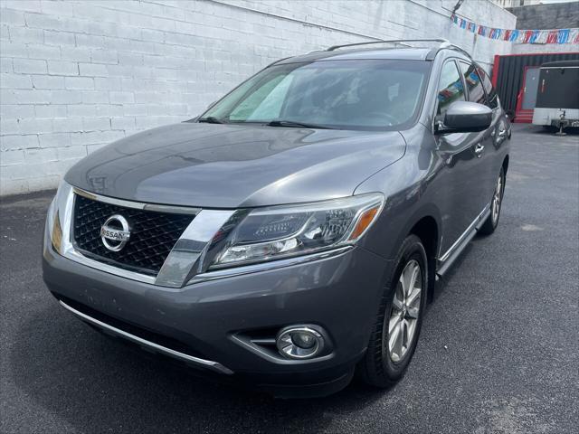 used 2015 Nissan Pathfinder car, priced at $9,495