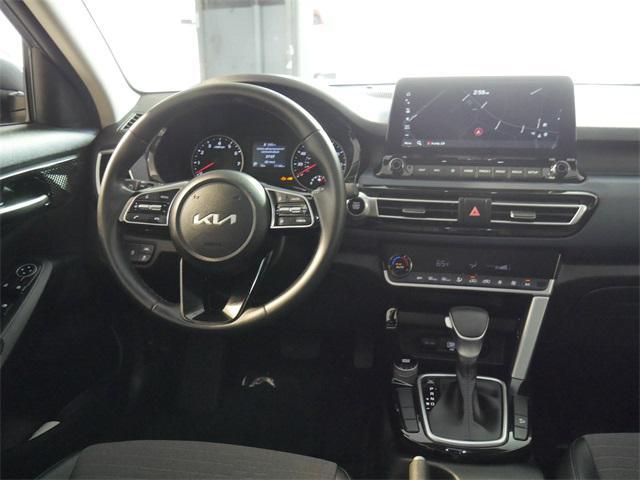 used 2023 Kia Seltos car, priced at $19,999