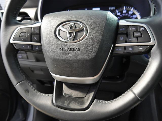 used 2022 Toyota Highlander Hybrid car, priced at $41,880