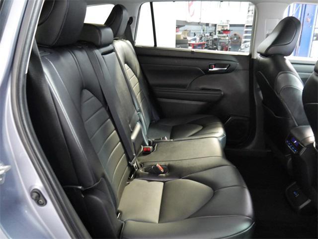 used 2022 Toyota Highlander Hybrid car, priced at $41,880